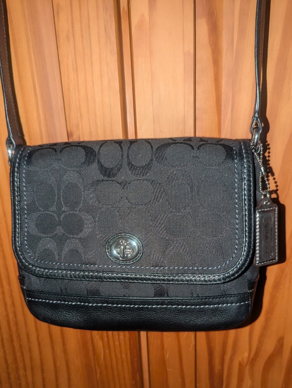 Coach Park Black Signature Canvas Turn-Lock Crossbody - Picture 4 of 12